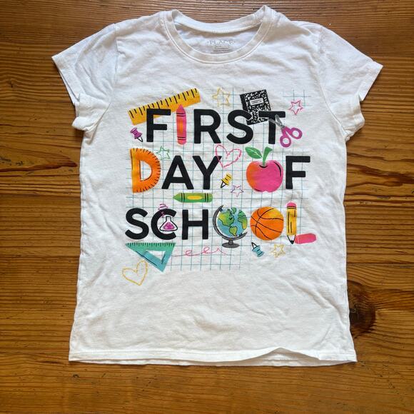 The Children's Place first day of school white short sleeve graphic shirt SIZE M - Picture 1 of 5